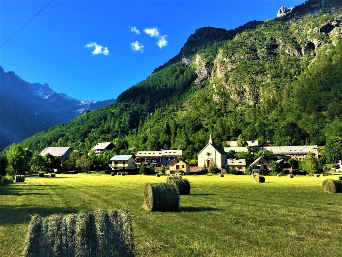 Auberge Des Ecrins Champoléon Εξωτερικό φωτογραφία
